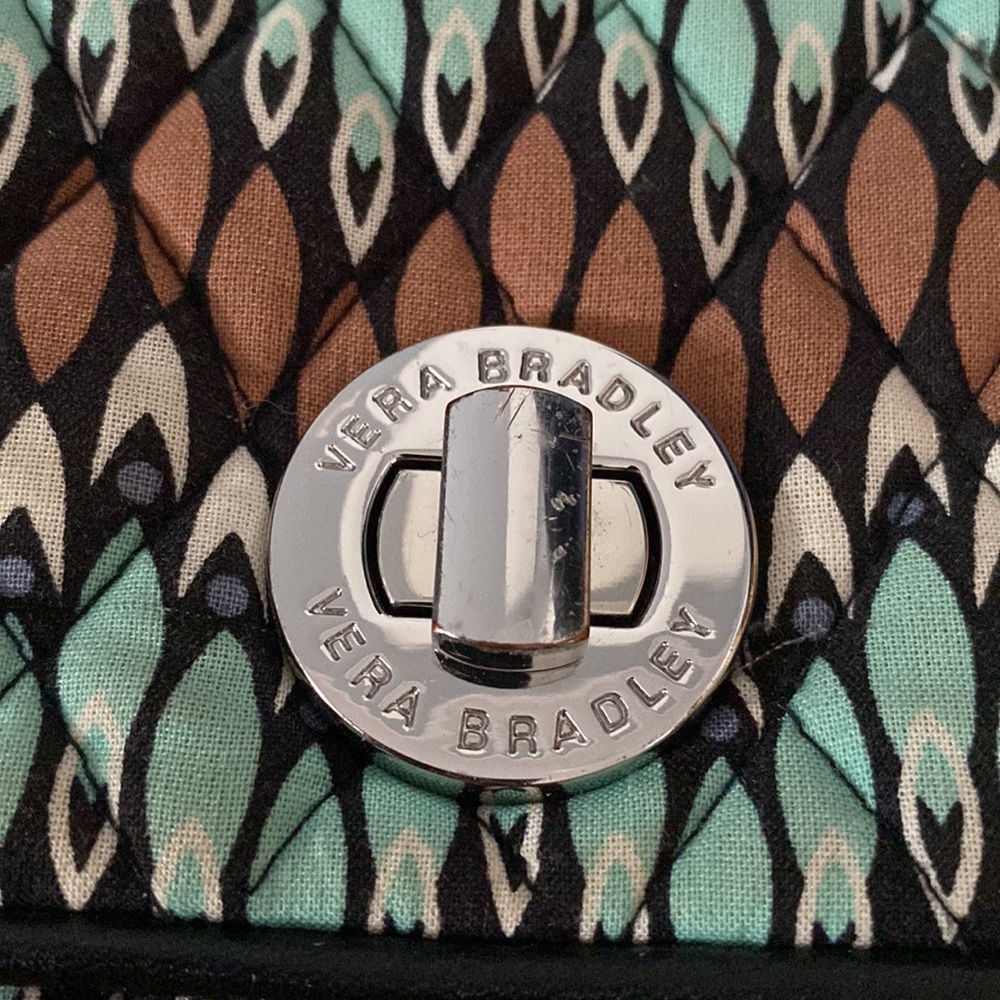 Vera Bradley Turn Lock Crossbody Brand New - Picture 4 of 7